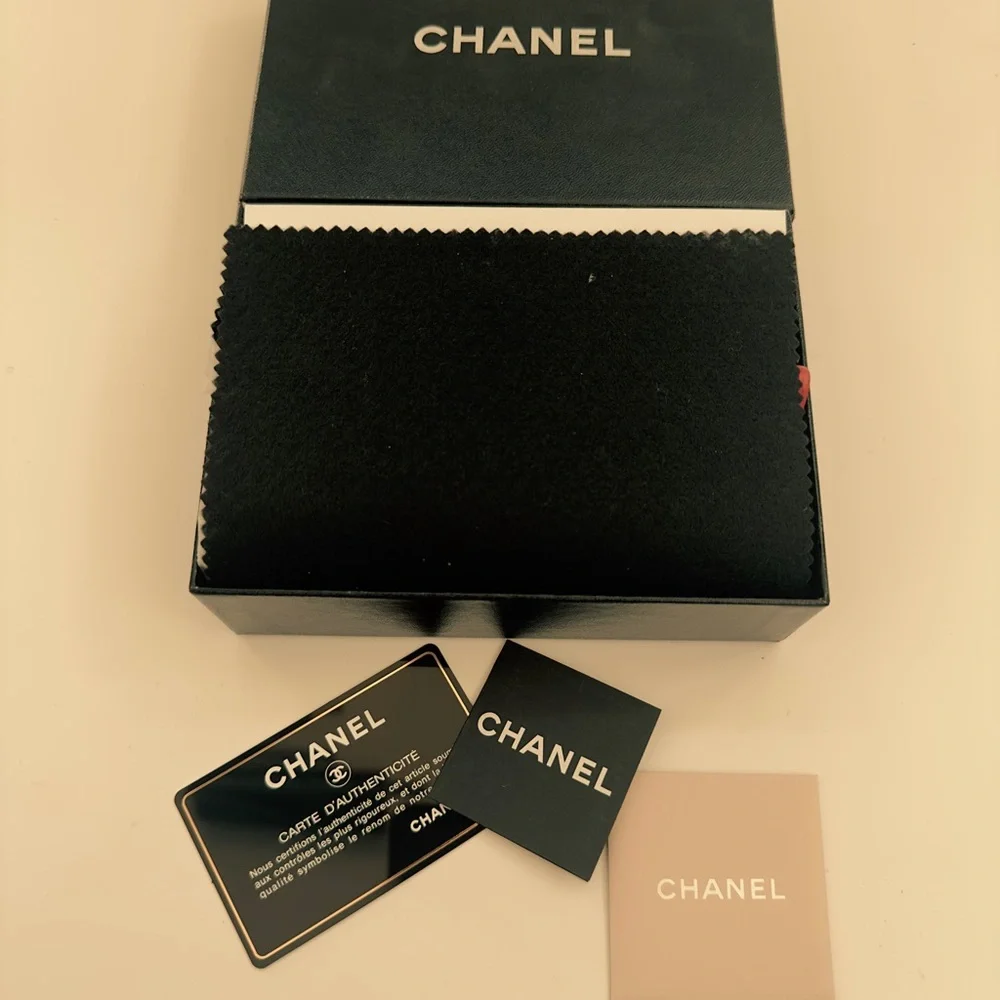 CHANEL Red Patent Quilted Leather Snap Wallet